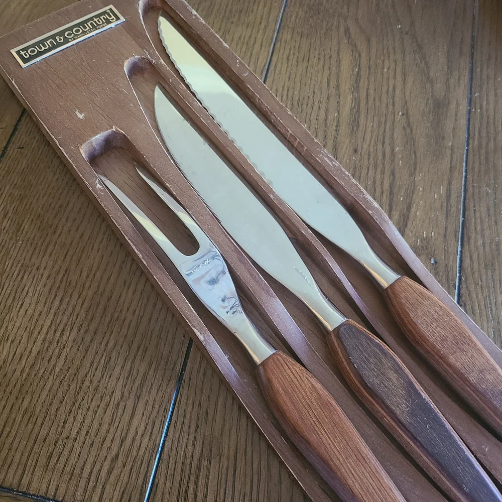 Mid Century Washington Forge town& country wood handle carving set
